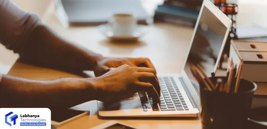 10 PRACTICAL AND ACTIONABLE BLOGGING TIPS FOR BEGINNERS (2024)